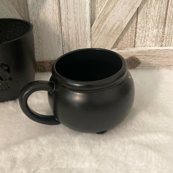 Target Spritz 2022 Cauldron Mug with Spiderweb - Picture 3 of 7